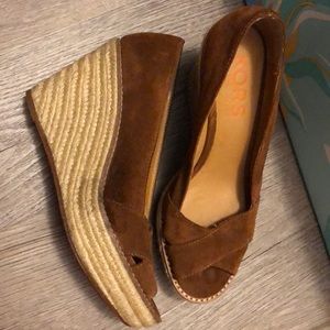 SOLD - Michael kors wedges